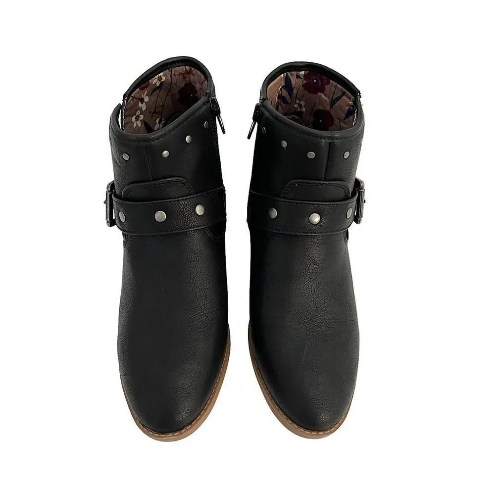 Sugar Black Side Zip Ankle Booties size 7